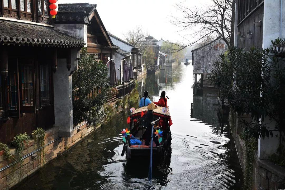 李善均家人反对尸检，下午灵堂现场曝光，韩娱众星前往送别！