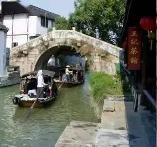 古墓丽影：崛起